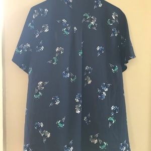 Lands End floral top! Never been worn.